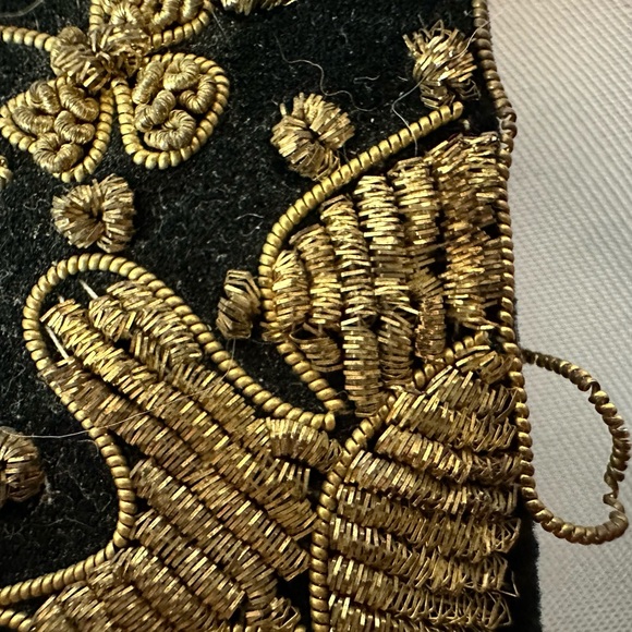 Vintage intricate and exquisite zardozi bag, hand made in India. - Picture 8 of 15